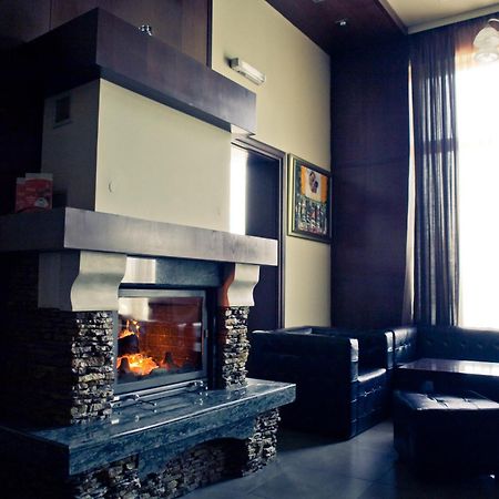 Romantique Veles Hotel ภายนอก รูปภาพ