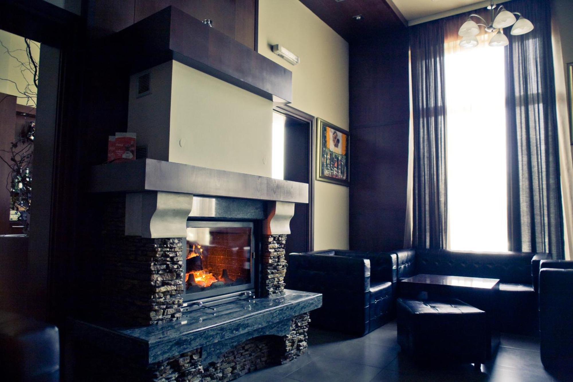 Romantique Veles Hotel ภายนอก รูปภาพ