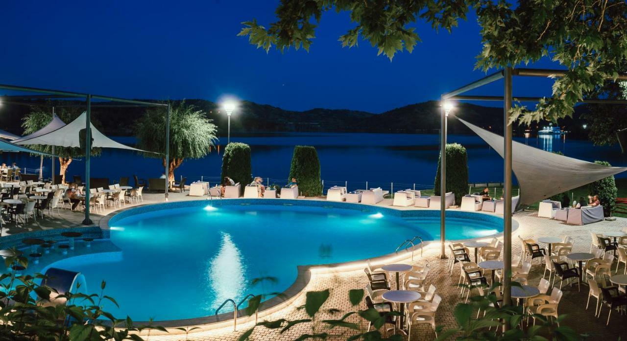 Romantique Veles Hotel ภายนอก รูปภาพ